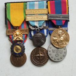 AERONAVALE MARINE / EX-YOUGOSLAVIE / BEL ENSEMBLE MEDAILLES  à voir