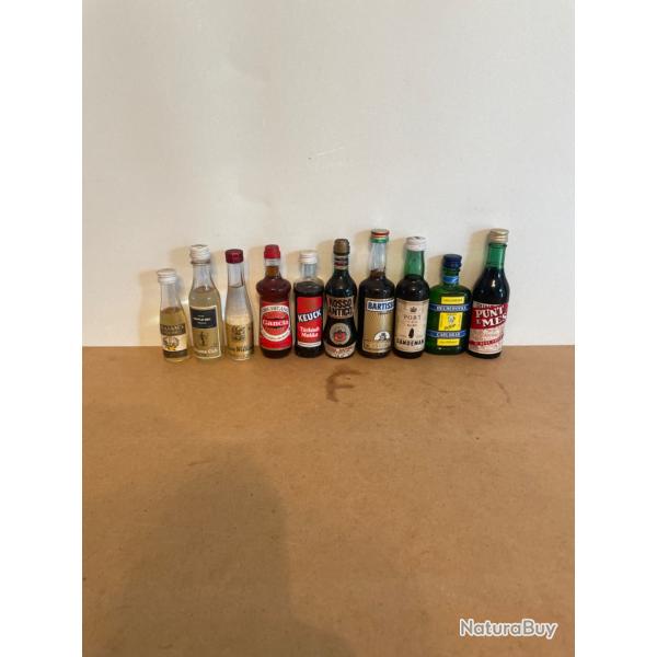 Lot 10 mignonnettes d'alcool vantage