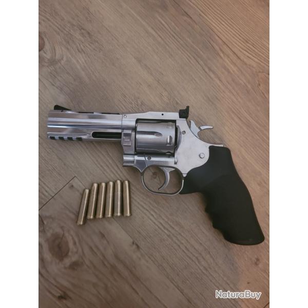 Revolver dan wesson 715 co2