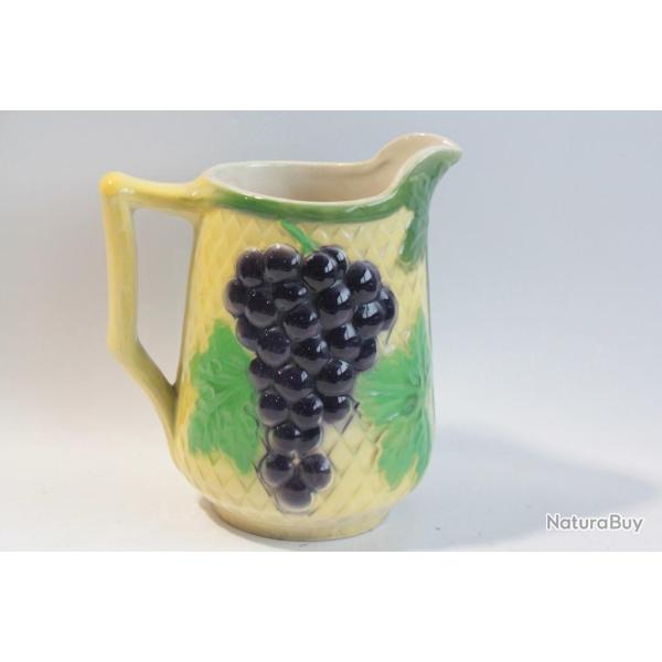 Pichet barbotine Raisin Vigne Saint Cl�ment