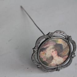 Épingle à chapeau chromo Femme