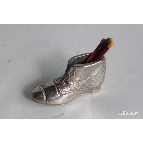 Pyrogne porte allumettes Chaussure
