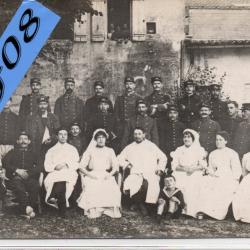 CPA - CARTE PHOTO MILITAIRE SOLDATS INFIRMIÈRE -N°4330