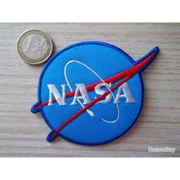 cusson NASA National Aeronautics and Space Administration bleu