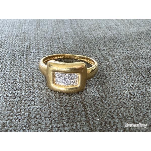 Bague en or jaune 18 carats - plateau de diamants
