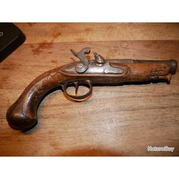 Pistolet de voyage  silex converti  percussion en bon tat