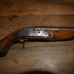 Epave de pistolet de GENDARME qui a commencée à être restaurée