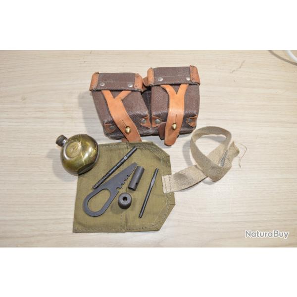 Ensemble pour fusil Mosin Nagant Russe 91/30 Cartouchire / Kit nettoyage / Huilier (15)