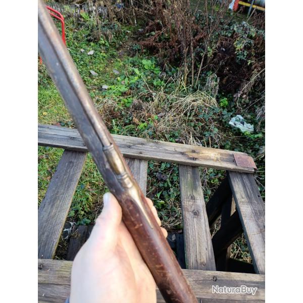Carcasse de fusil ancien