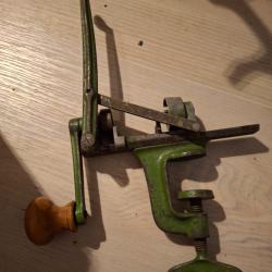 Sertisseur calibre 16 ciseaux