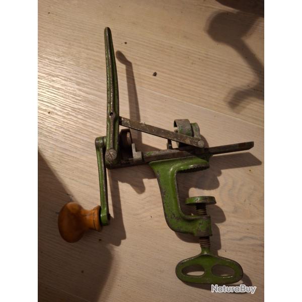 Sertisseur calibre 16 ciseaux
