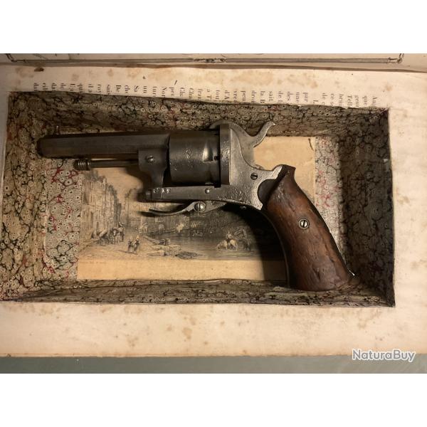 Revolver  percussion  broche systme  Lefaucheux 7mm