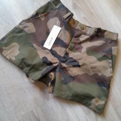 Short militaire