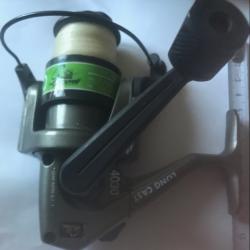 Moulinet solide de la marque++ Grauvell. Ratio 6,1:1. Long Cast. Modèle 4030