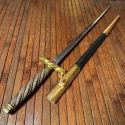 BELLE GRANDE DAGUE TYPE MAIN GAUCHE SUR LAME GRAV&Eacute;E D'&Eacute;P&Eacute;E DU XVlll &Eacute;ME SI&Egrave;CLE