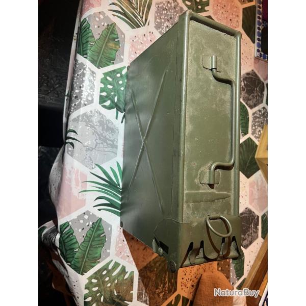 Boite de munitions � bandes