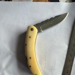 Couteau pliant lame damas