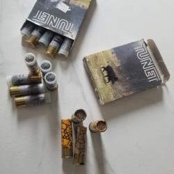 Lot de 20 munitions, 16 BRENNEKE et 4 de triple 0.