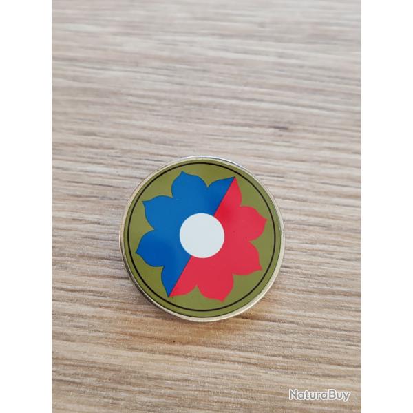 INSIGNE MTAL  DE LA 9 EME DIUS