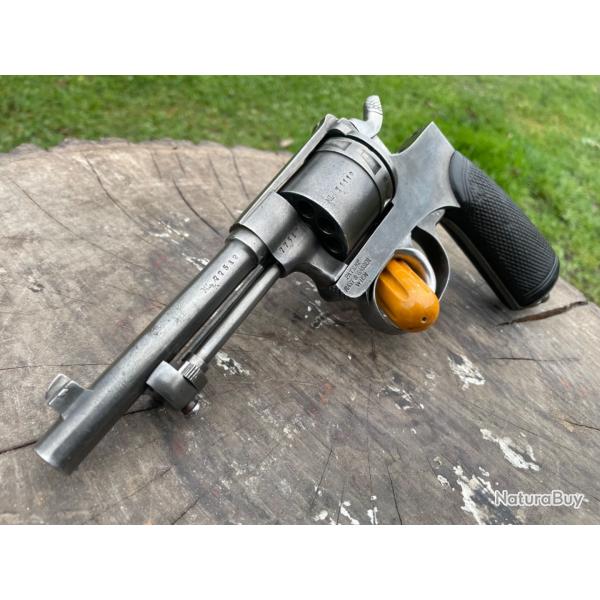 Revolver RAST GASSER 1898 en 8 mm Gasser  un euro sans prix de rserve