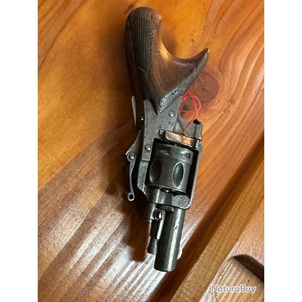 RARE  REVOLVER CLIC CLAC Cal  5,5 trs bon tat ;  collection