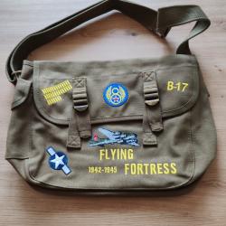 MUSETTE VINTAGE "FLYING FORTRESS"