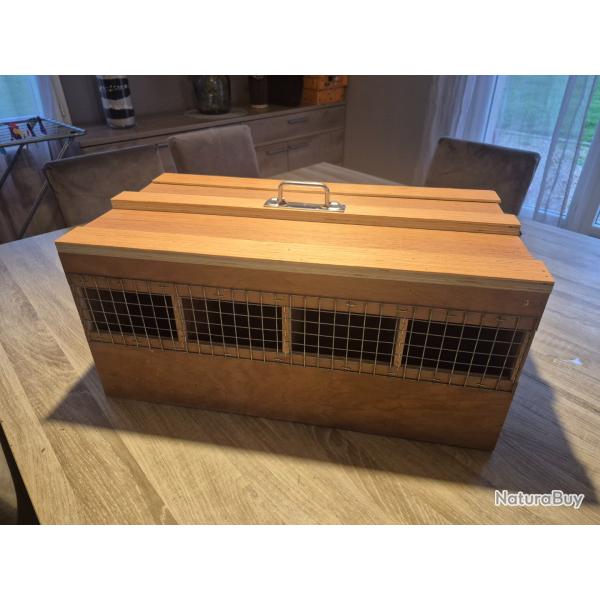 Boite de transport Pigeons 4 cases ( 8 pigeons )