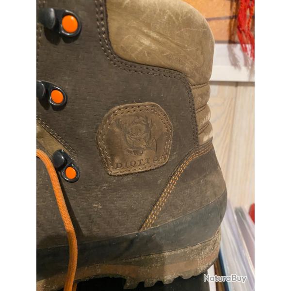 chaussures hautes chasse randonne CRISPI