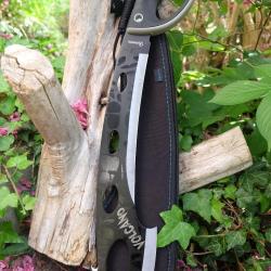 Machette VOLCANO Lame Acier Inox Manche Abs Etui Nylon L'Outil Indispensable pour l'Aventure 01