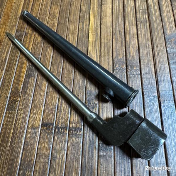 BAIONNETTE CLOU ANGLAISE 4 MK II  AVEC SON FOURREAU WW2 
