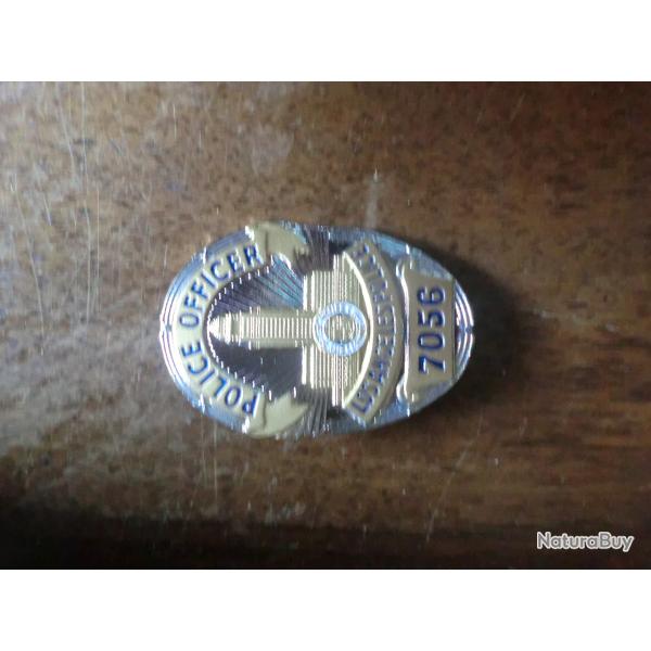 insigne rplique police officer