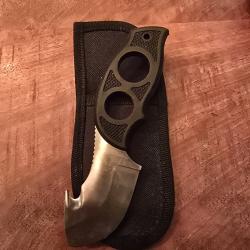 Couteau a dépouiller