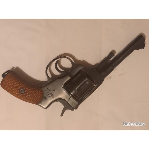 Revolver rglementaire URSS Nagant mod.1895