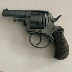 pistolet  BRITISH BULLDOG CAL 450