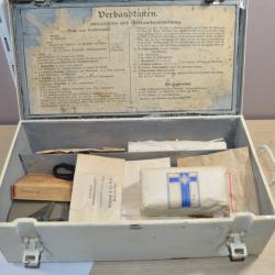 Caisse médical Militaire verbandkasten Croix Rouge DRK