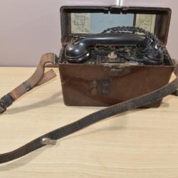 Téléphone de Campagne Militaire bakélite Telefonbau Landser 1939/1945 avec bretelle WWII