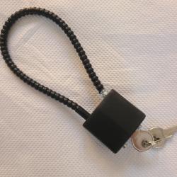 C&acirc;ble de s&eacute;curit&eacute; avec cadenas &agrave; cl&eacute; pour armes