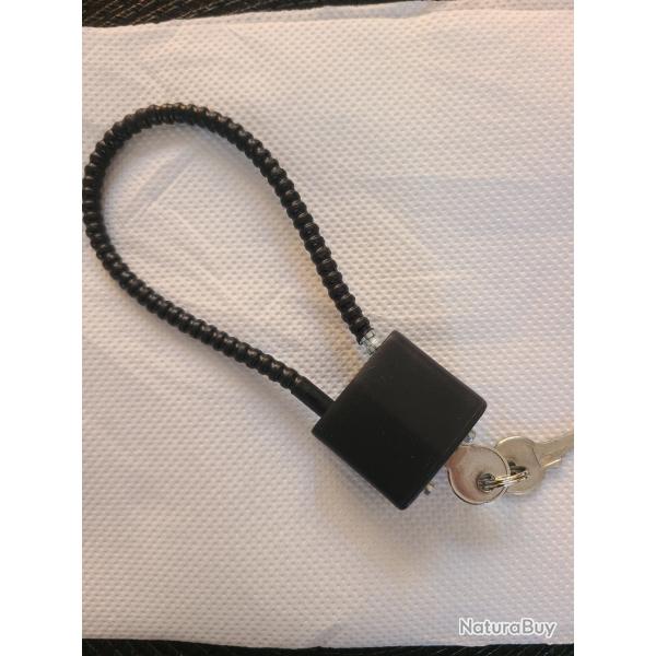 C�ble de s�curit� avec cadenas � cl� pour armes
