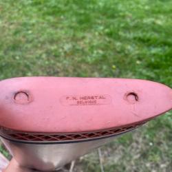 CROSSE PISTOLET BROWNING