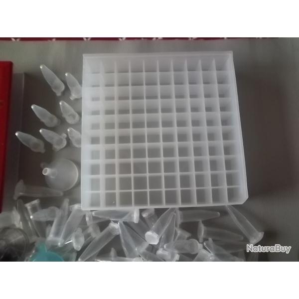 Boite avec dosette pour transport poudre noire W