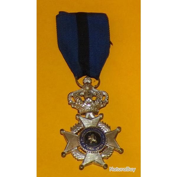 MEDAILLE : BELGIQUE ORDRE DE LEOPOLD II  ,BON ETAT VOIR PHOTOS . POUR TOUT RENSEIGNEMENT ME CONTACTE