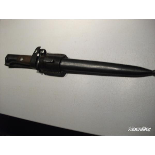 EQUIPEMENT MILITAIRE BAIONNETTE HONGROISE????? DE 1944???