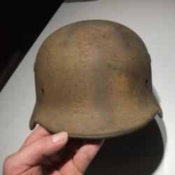 EQUIPEMENT MILITAIRE CASQUE ALLEMAND AVEC CAMOUFLAGE VALLEE DU RHONE