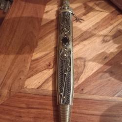 Poignard style caucasien longueur totale 50 cm tr&egrave;s bon &eacute;tat