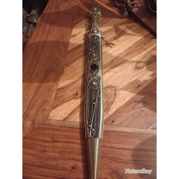 Poignard style caucasien longueur totale 50 cm tr�s bon �tat