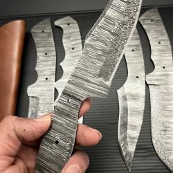 Lot de 5 couteaux de chasse fait à main acier Damas 62