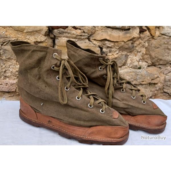 PAIRE DE SUR-CHAUSSURE CLOUTES CHASSEUR ALPIN MILITARIA ww1 arme