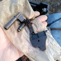 Lot plaque de recouvrement axe de barillet et extracteur