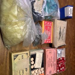 Vends un lot de fermeture Bourres  croisillon, calibre 12