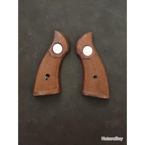 PLAQUETTES TAURUS 38 SQUARE BUTT BOIS